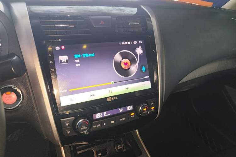 Used Nissan Teana 2016 Revised Version 2.0L XL Comfort Edition Audio And AC Panel