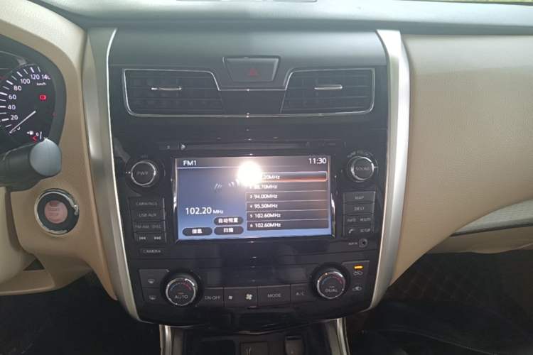 Used Nissan Teana 2016 2.5L XL-UpperNAVI Tech Prestige Edition Audio And AC Panel