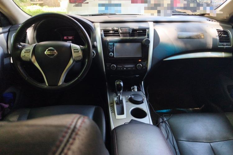 Used Nissan Teana 2016 2.0L XL-Upper Smart Edition Center Console