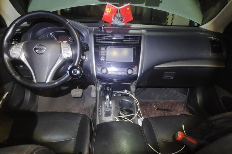 Used Nissan Teana 2016 2.0L XL Comfort Edition Center Console