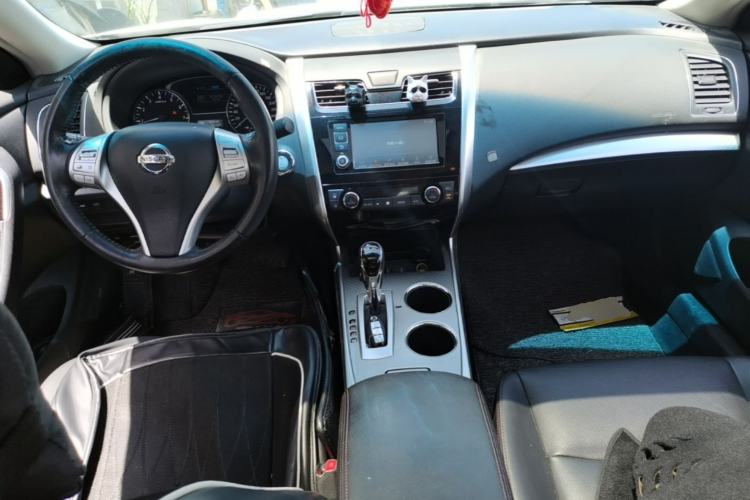 Used Nissan Teana 2016 2.0L XL Comfort Edition Center Console