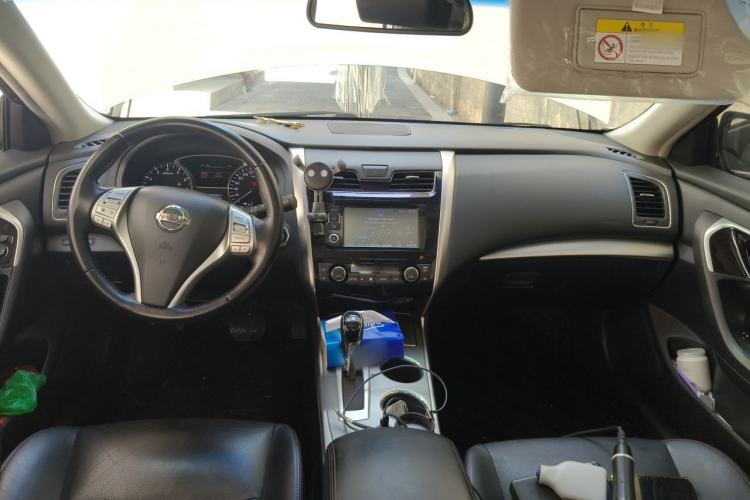 Used Nissan Teana 2016 2.0L XL Comfort Edition Center Console