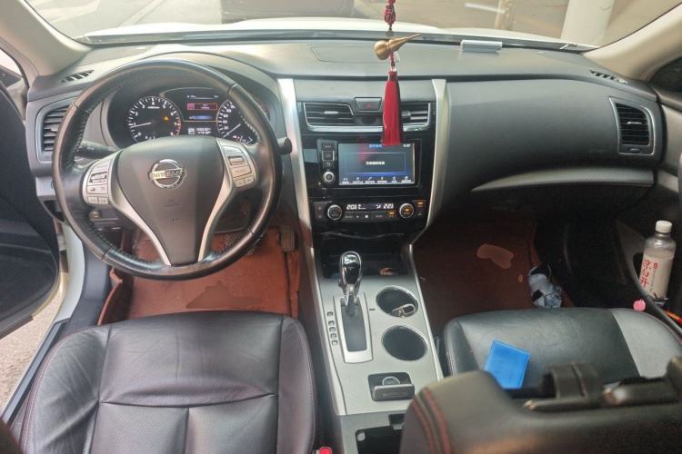 Used Nissan Teana 2016 2.0L XL-Upper Smart Edition Center Console