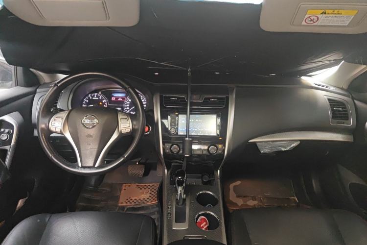 Used Nissan Teana 2016 2.0L XL Comfort Edition Center Console