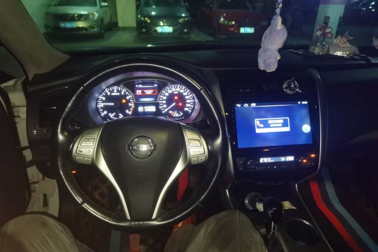 Used Nissan Teana 2016 2.0L XL-Upper Smart Edition Center Console