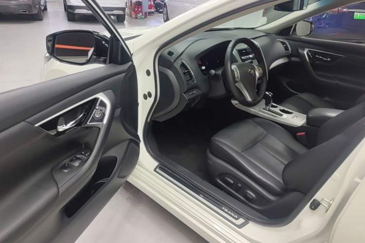 Used Nissan Teana 2016 2.0L XL Comfort Edition Driver Seat