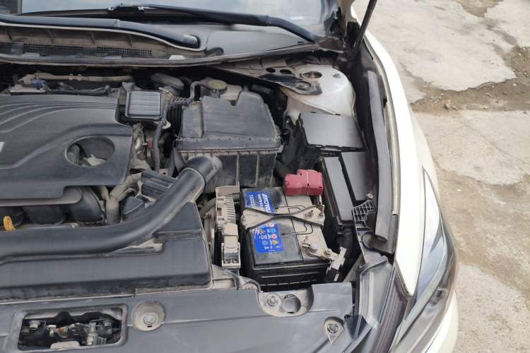 Used Nissan Teana 2016 2.0L XL Comfort Edition Engine Bay Left