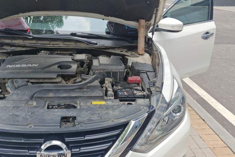 Used Nissan Teana 2016 2.0L XL Comfort Edition Engine Bay Left