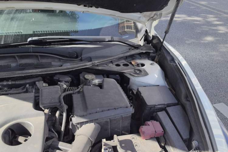 Used Nissan Teana 2016 2.0L XL Comfort Edition Engine Bay Left