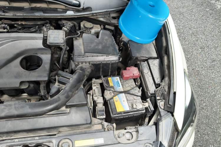 Used Nissan Teana 2016 2.0L XL Comfort Edition Engine Bay Left