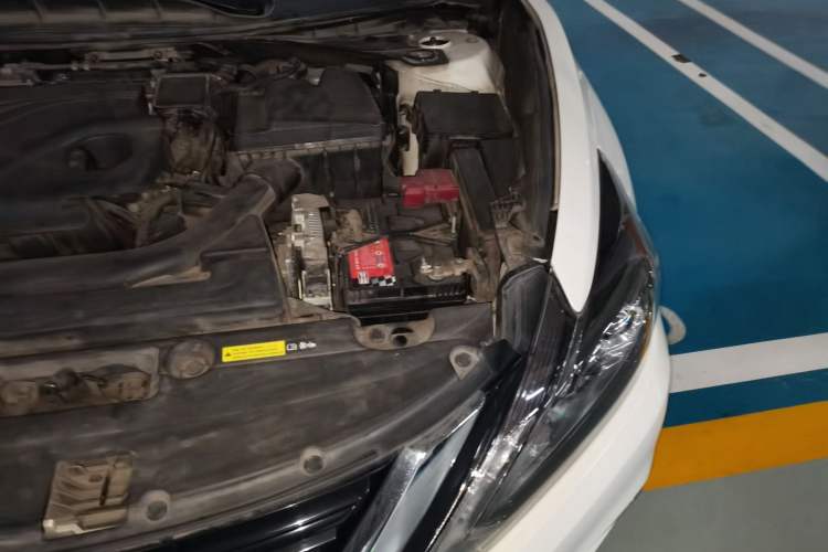 Used Nissan Teana 2016 2.0L XL Comfort Edition Engine Bay Left