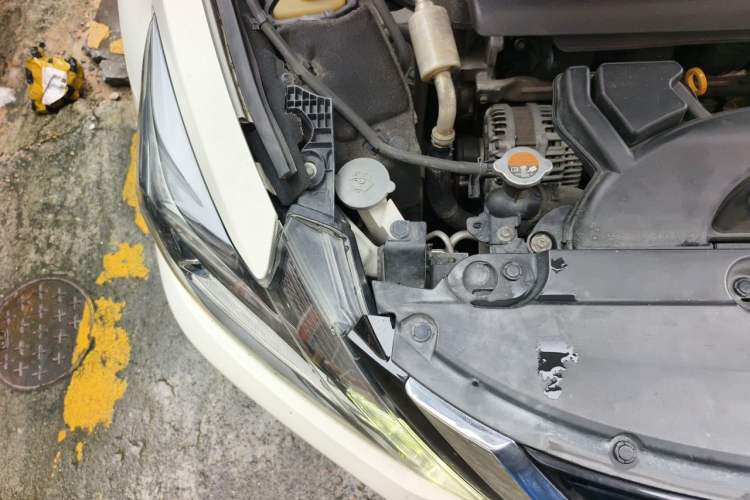 Used Nissan Teana 2016 2.0L XL Comfort Edition Engine Bay Right