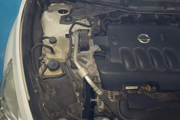 Used Nissan Teana 2016 2.0L XL Comfort Edition Engine Bay Right