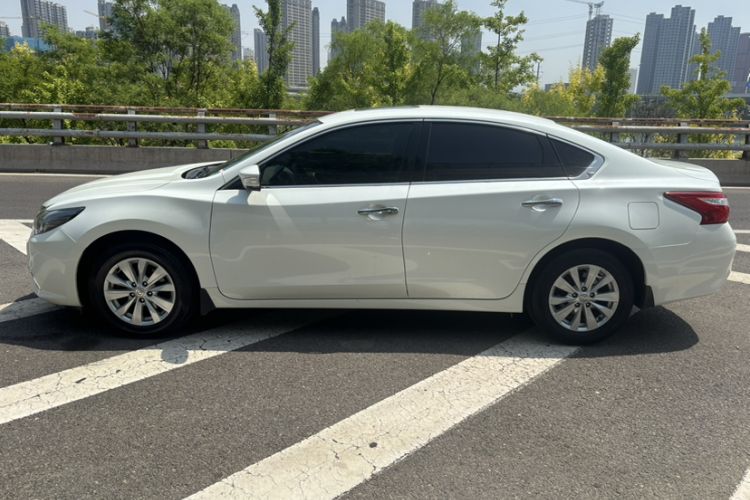 Used Nissan Teana 2016 Revised Version 2.0L XL Comfort Edition Exterior 1