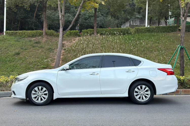 Used Nissan Teana 2016 Revised Version 2.0L XL Comfort Edition Exterior 6