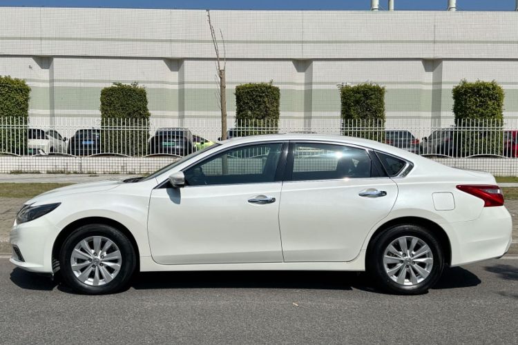 Used Nissan Teana 2016 Revised Version 2.0L XL Comfort Edition Exterior 7