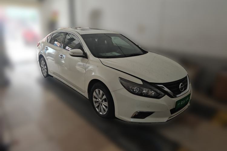 Used Nissan Teana 2016 Revised Version 2.0L XL Comfort Edition Front Right 45 Deg