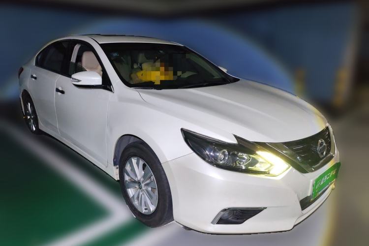 Used Nissan Teana 2016 Revised Version 2.0L XL Comfort Edition Front Right 45 Deg