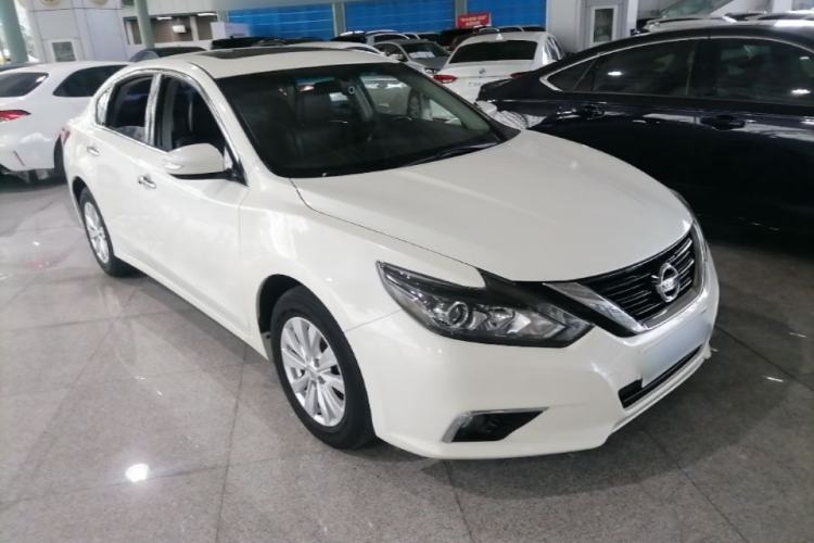 Used Nissan Teana 2016 Revised Version 2.0L XL Comfort Edition Front Right 45 Deg