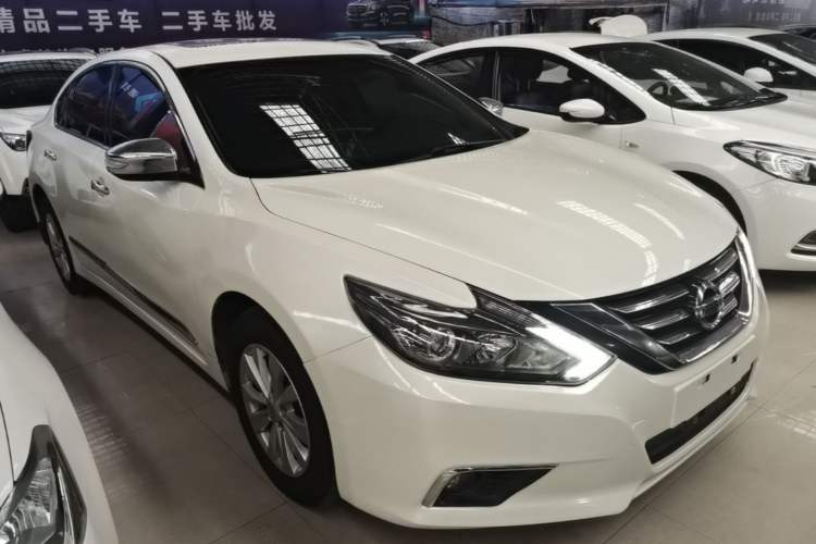 Used Nissan Teana 2016 Revised Version 2.0L XL Comfort Edition Front Right 45 Deg