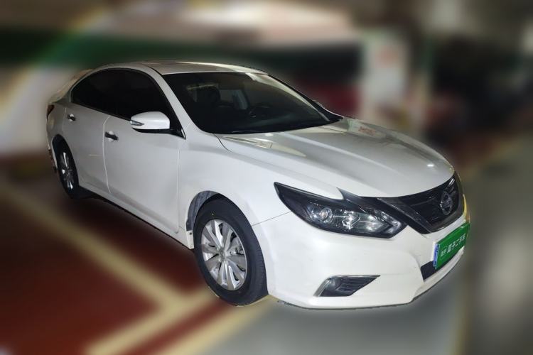 Used Nissan Teana 2016 Revised Version 2.0L XL Comfort Edition Front Right 45 Deg