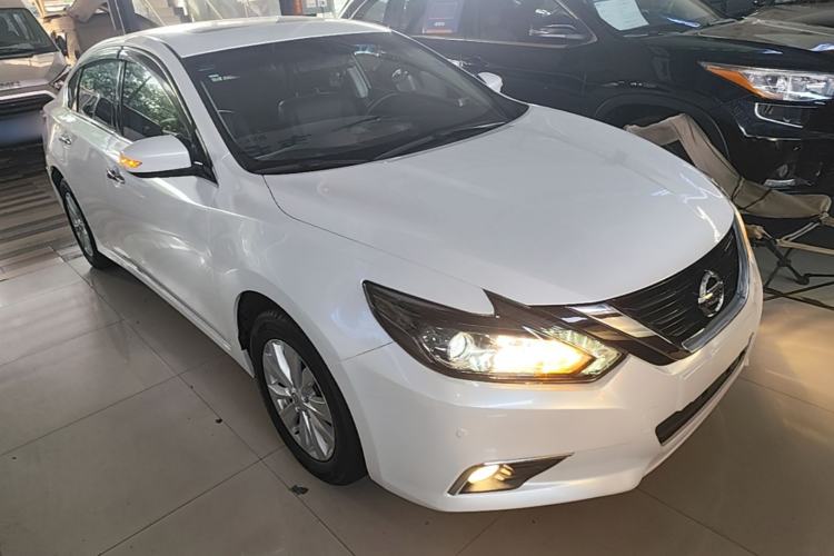 Used Nissan Teana 2016 Revised Version 2.0L XL Comfort Edition Front Right 45 Deg