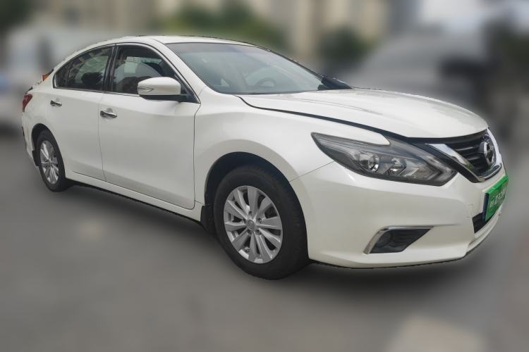 Used Nissan Teana 2016 Revised Version 2.0L XL Comfort Edition Front Right 45 Deg