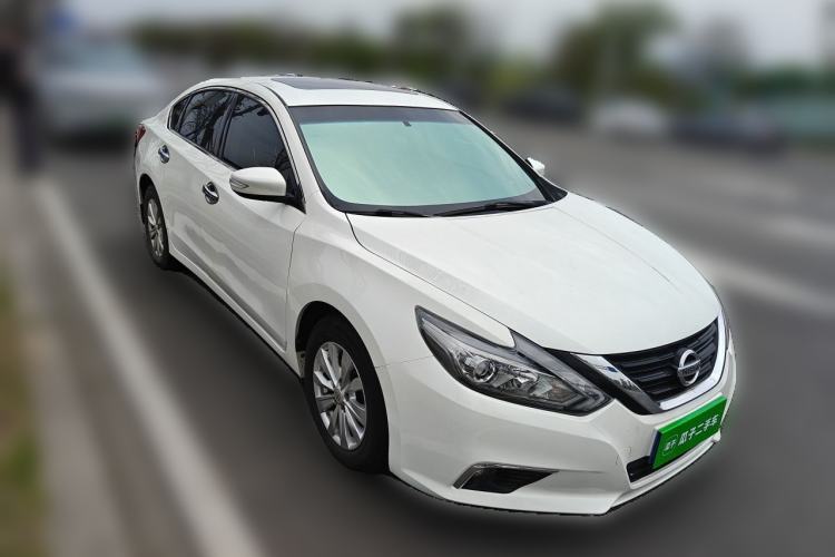 Used Nissan Teana 2016 Revised Version 2.0L XL Comfort Edition Front Right 45 Deg