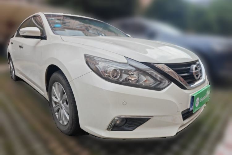 Used Nissan Teana 2016 Revised Version 2.0L XL Comfort Edition Front Right 45 Deg