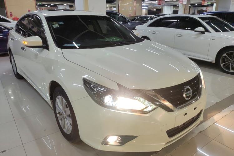 Used Nissan Teana 2016 Revised Version 2.0L XL Comfort Edition Front Right 45 Deg