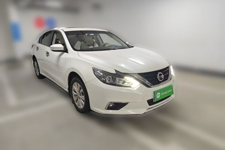 Used Nissan Teana 2016 Revised Version 2.0L XL Comfort Edition Front Right 45 Deg