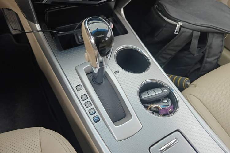 Used Nissan Teana 2016 Revised Version 2.0L XL Comfort Edition Gear Lever