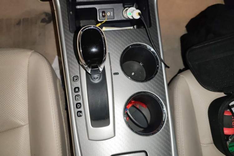 Used Nissan Teana 2016 Revised Version 2.0L XL Comfort Edition Gear Lever