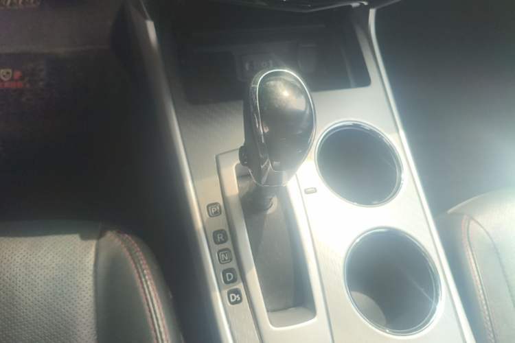 Used Nissan Teana 2016 2.0L XL-Upper Smart Edition Gear Lever
