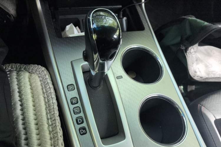 Used Nissan Teana 2016 Revised Version 2.0L XL Comfort Edition Gear Lever