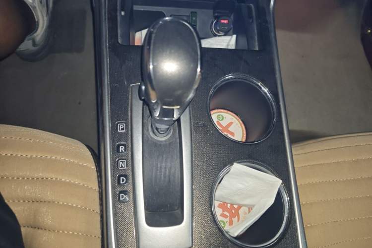 Used Nissan Teana 2016 2.0L XL Comfort Edition Gear Lever