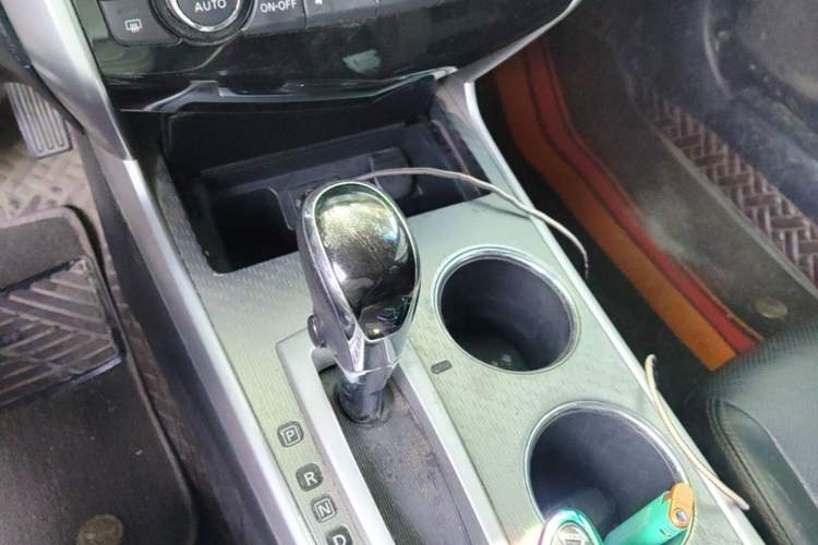 Used Nissan Teana 2016 2.0L XL-Upper Smart Edition Gear Lever
