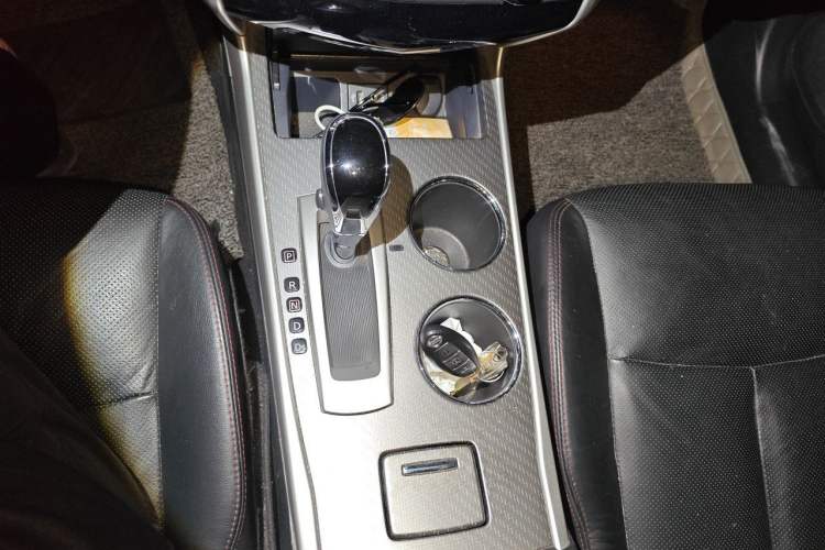 Used Nissan Teana 2016 Revised Version 2.0L XL Comfort Edition Gear Lever