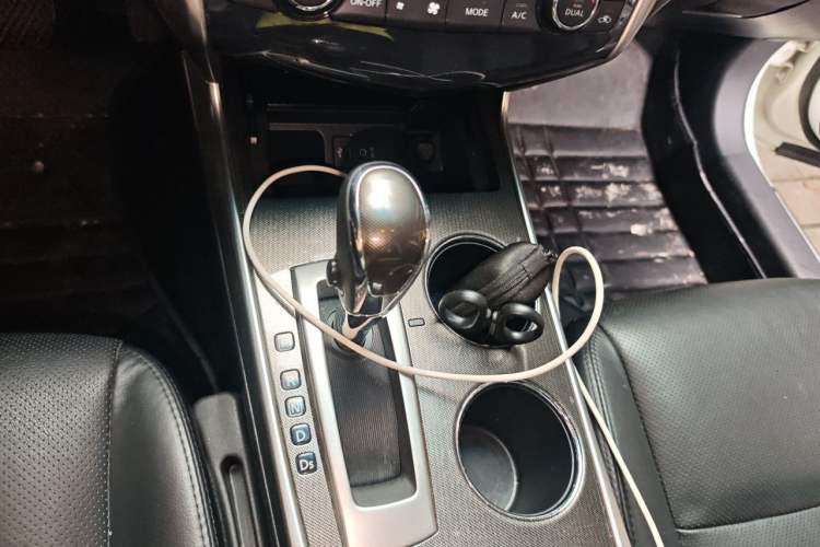 Used Nissan Teana 2016 2.0L XL Comfort Edition Gear Lever