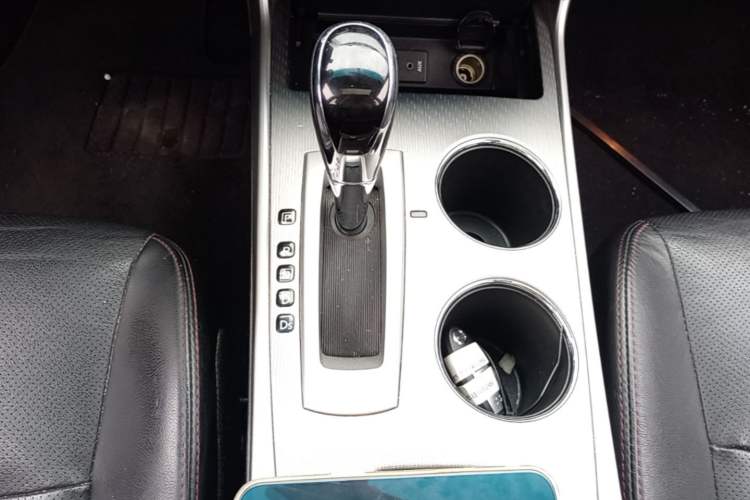 Used Nissan Teana 2016 2.5L XL Comfort Edition Gear Lever
