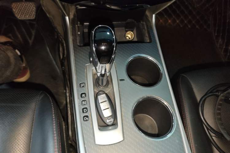 Used Nissan Teana 2016 Revised Version 2.0L XL Comfort Edition Gear Lever