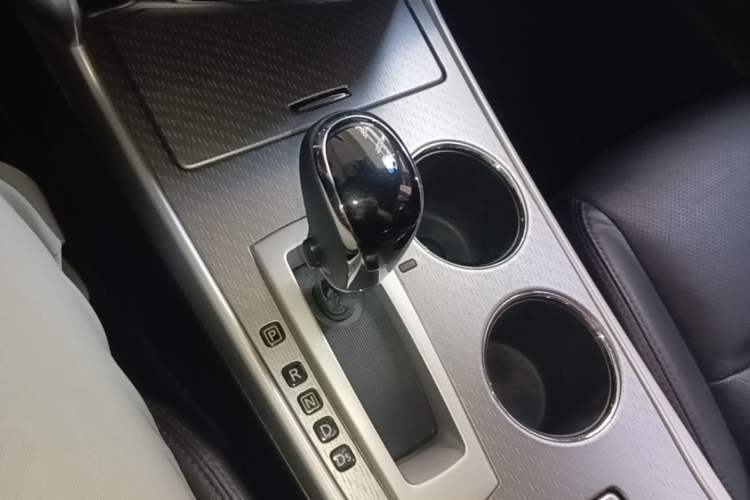 Used Nissan Teana 2016 2.0L XL-Upper Smart Edition Gear Lever