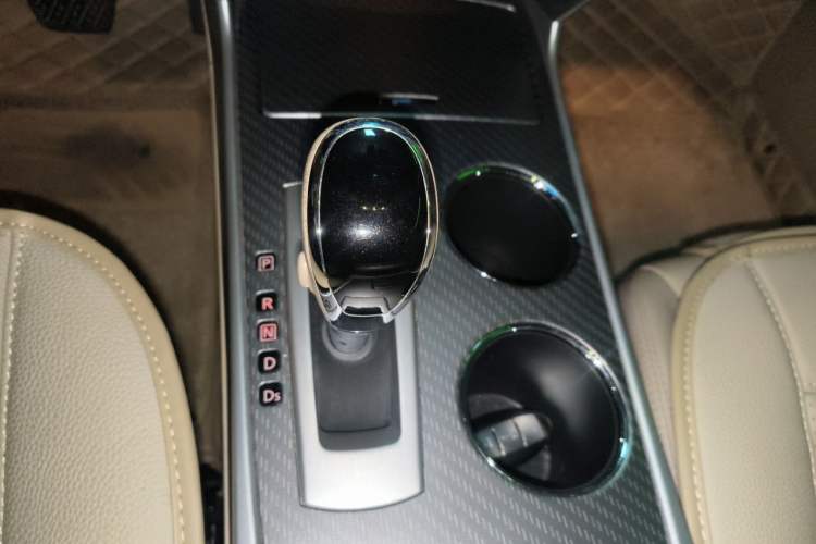Used Nissan Teana 2016 Revised Version 2.0L XL Comfort Edition Gear Lever