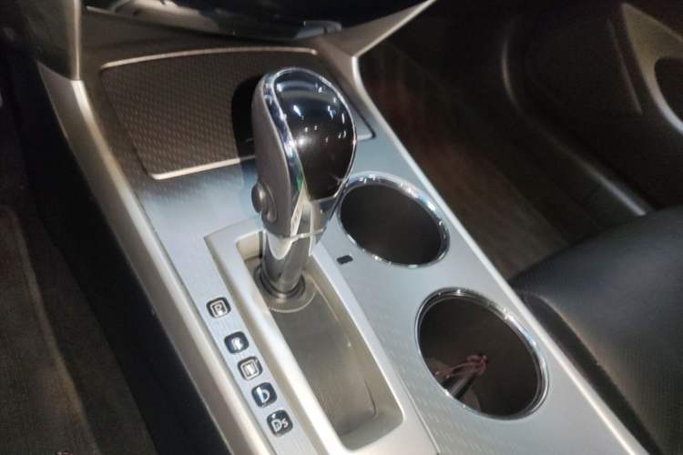 Used Nissan Teana 2016 Revised Version 2.0L XL Comfort Edition Gear Lever