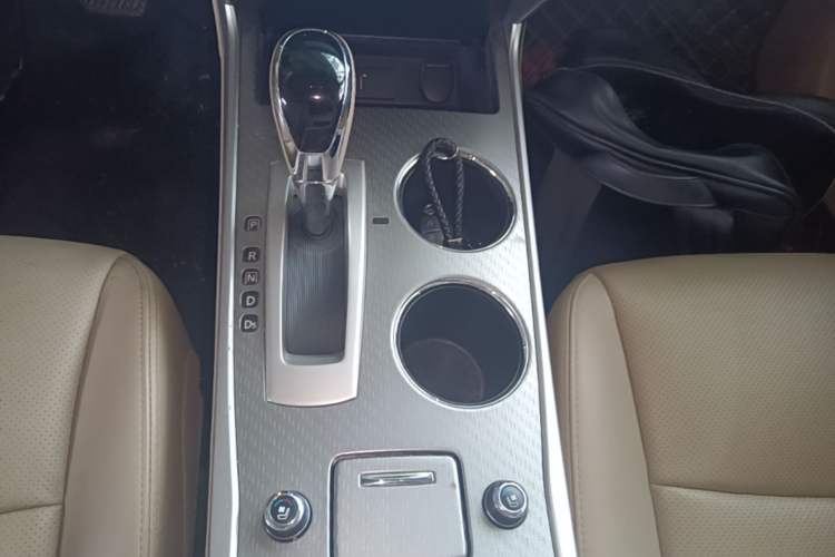 Used Nissan Teana 2016 2.5L XL-UpperNAVI Tech Prestige Edition Gear Lever