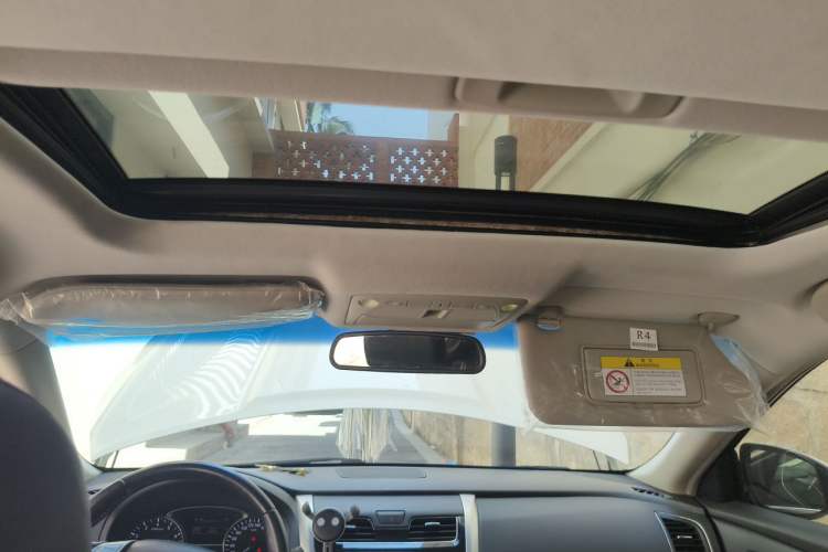 Used Nissan Teana 2016 2.0L XL Comfort Edition Headliner