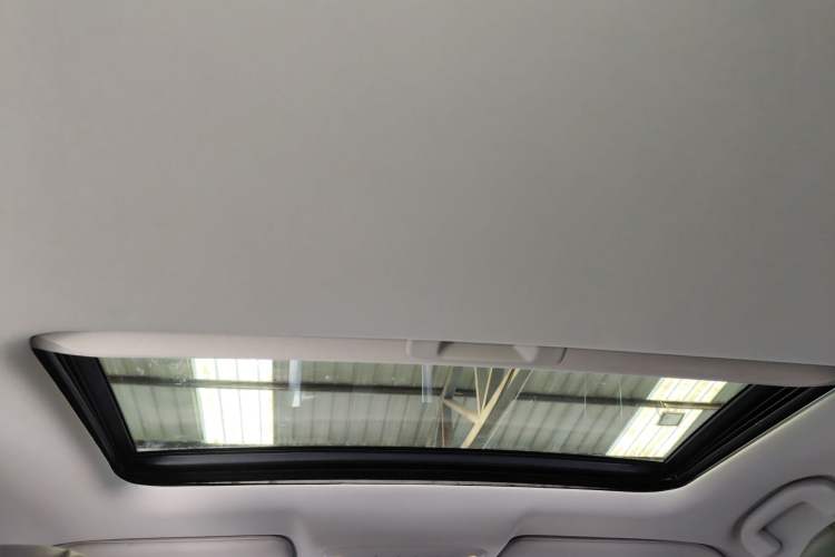 Used Nissan Teana 2016 Revised Version 2.0L XL Comfort Edition Headliner