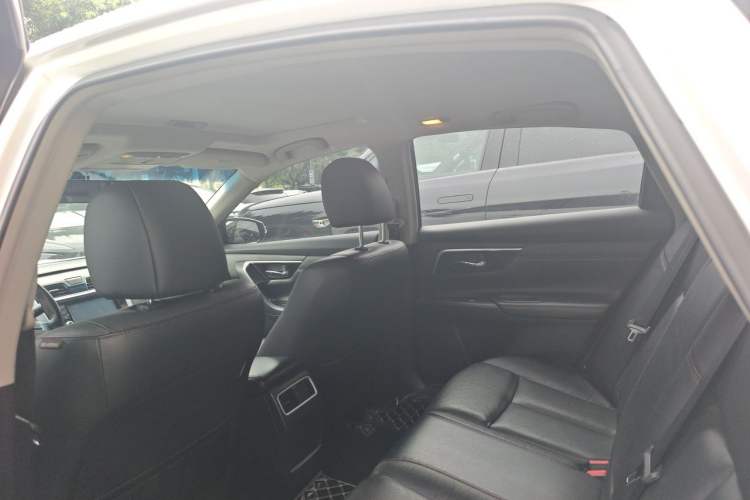 Used Nissan Teana 2016 Revised Version 2.0L XL Comfort Edition Headliner