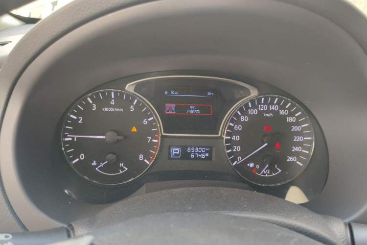 Used Nissan Teana 2016 2.0L XL Comfort Edition Instrument Cluster