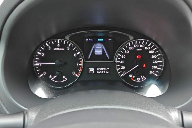 Used Nissan Teana 2016 Revised Version 2.0L XL Comfort Edition Instrument Cluster
